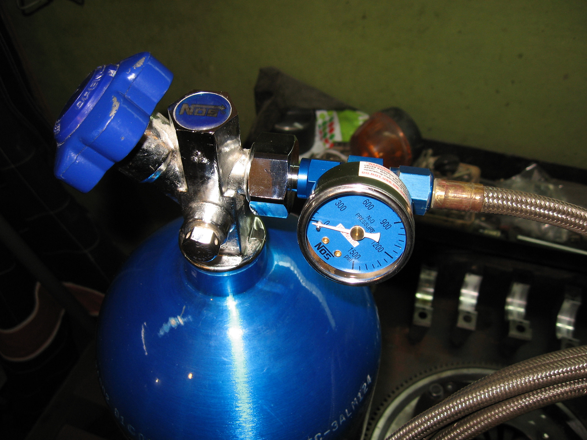 Тюнинг система подача закиси азота в авто